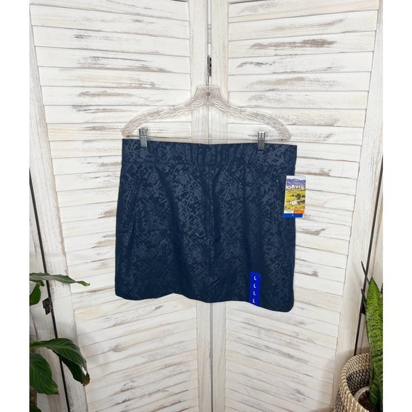 Orvis Pants - Orvis Women's L Travel Skort Shattered Glass Embossed Navy Built in Short NWT